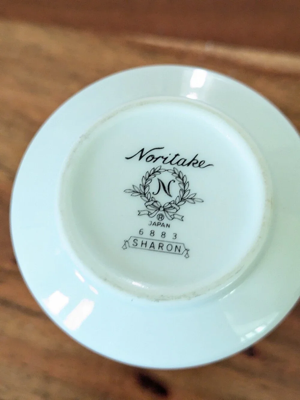Noritake Sharon #6883 Creamer Raised Flowers on Black Band Handled Pourer